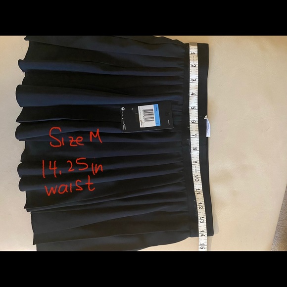 Nike Black pleated tennis skirt BNWT - Picture 13 of 16